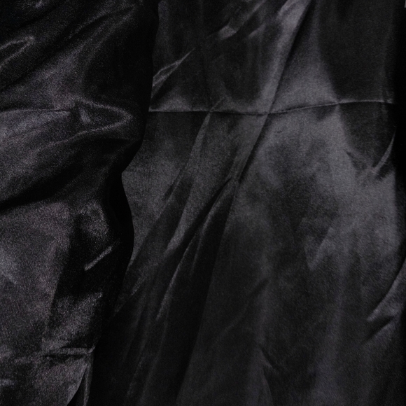 Urban Outfitters UO Eva Faux Fur Chevron Teddy Cozy Bomber Jacket - Picture 6 of 8